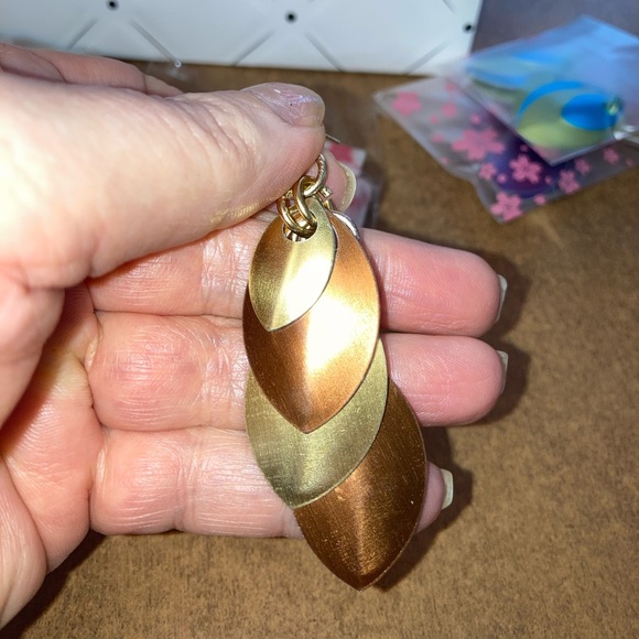 Earrings - Picture 2 of 3